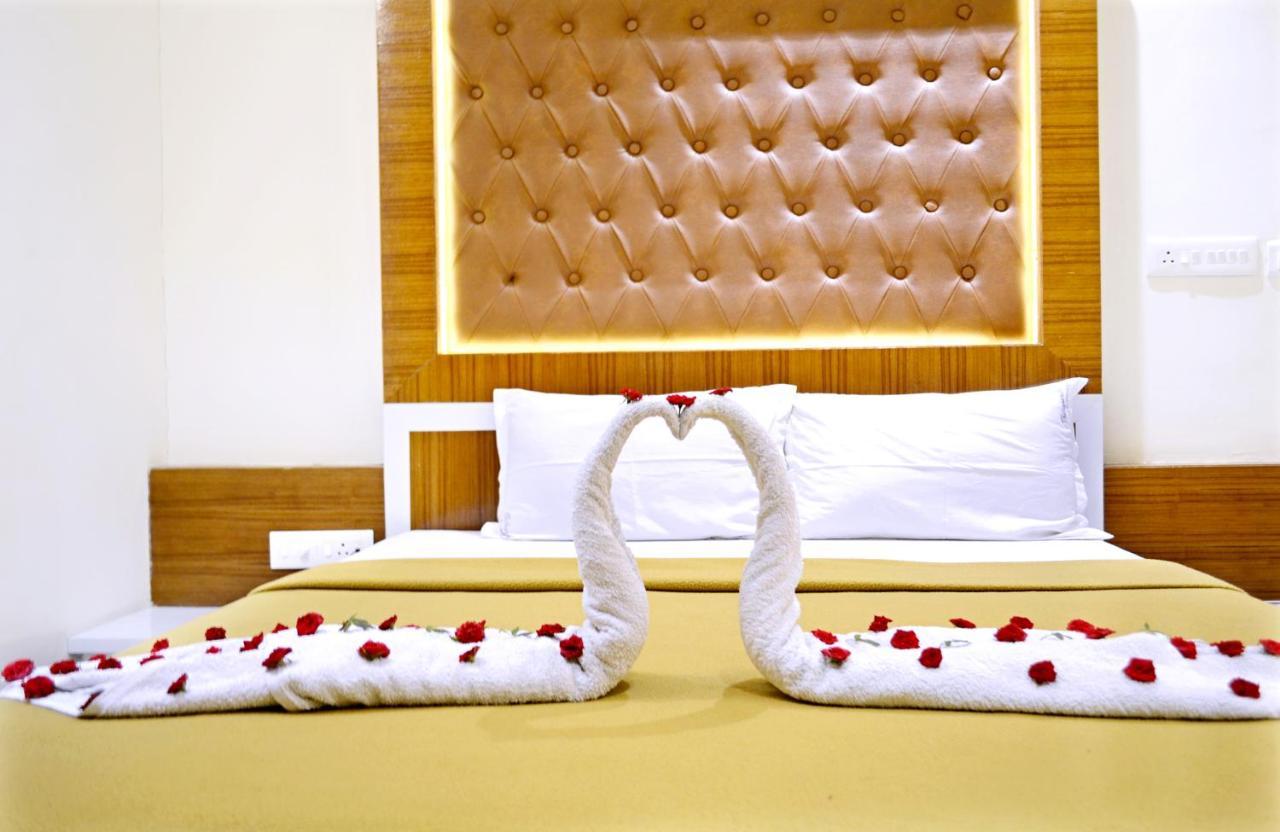 Hotel Tr Residency Pondicherry Esterno foto
