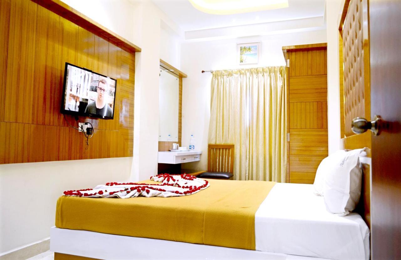 Hotel Tr Residency Pondicherry Esterno foto