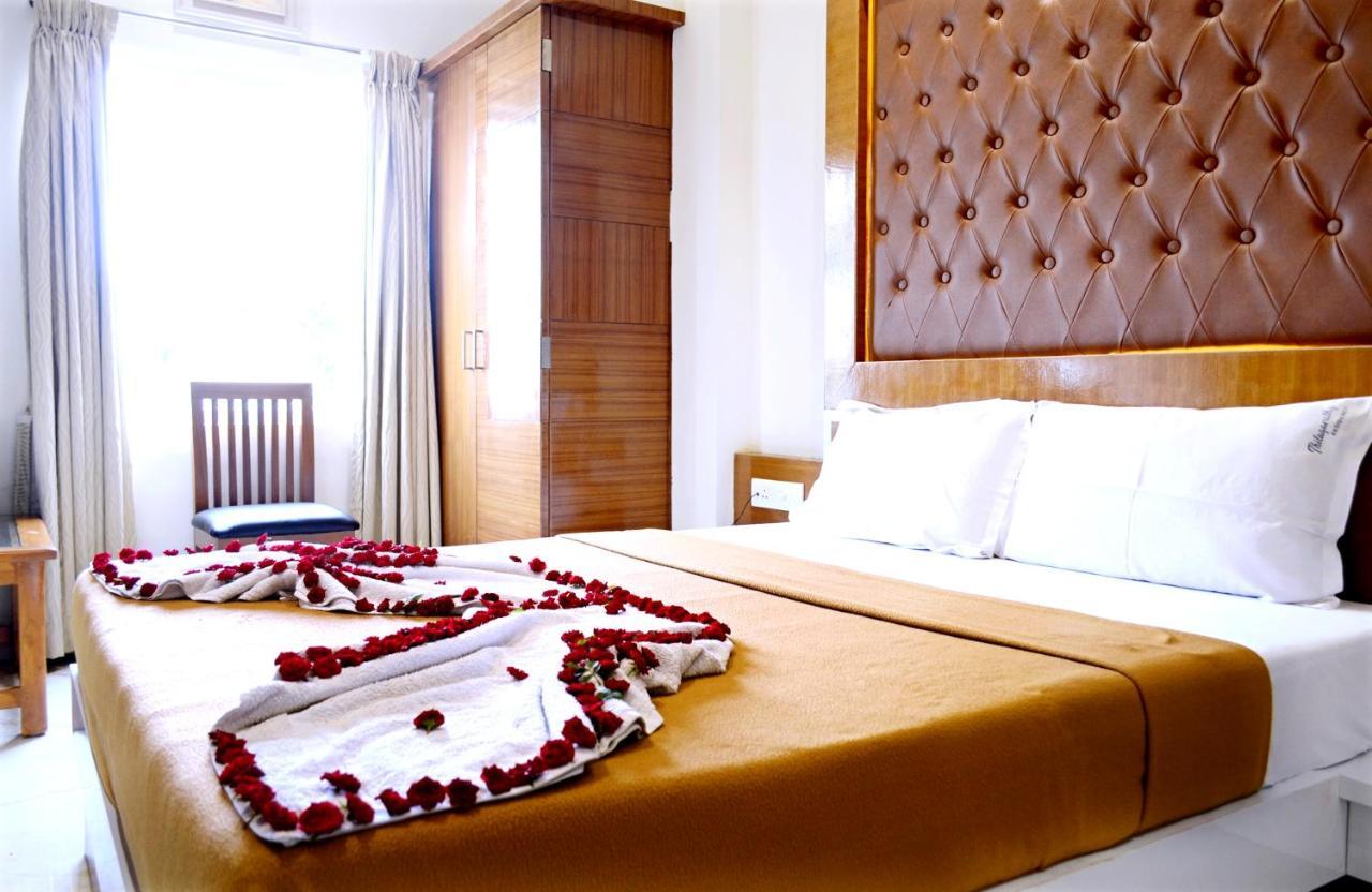 Hotel Tr Residency Pondicherry Esterno foto